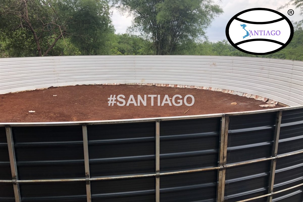 Tôn nhựa Santiago quấn quanh ao nuôi tôm