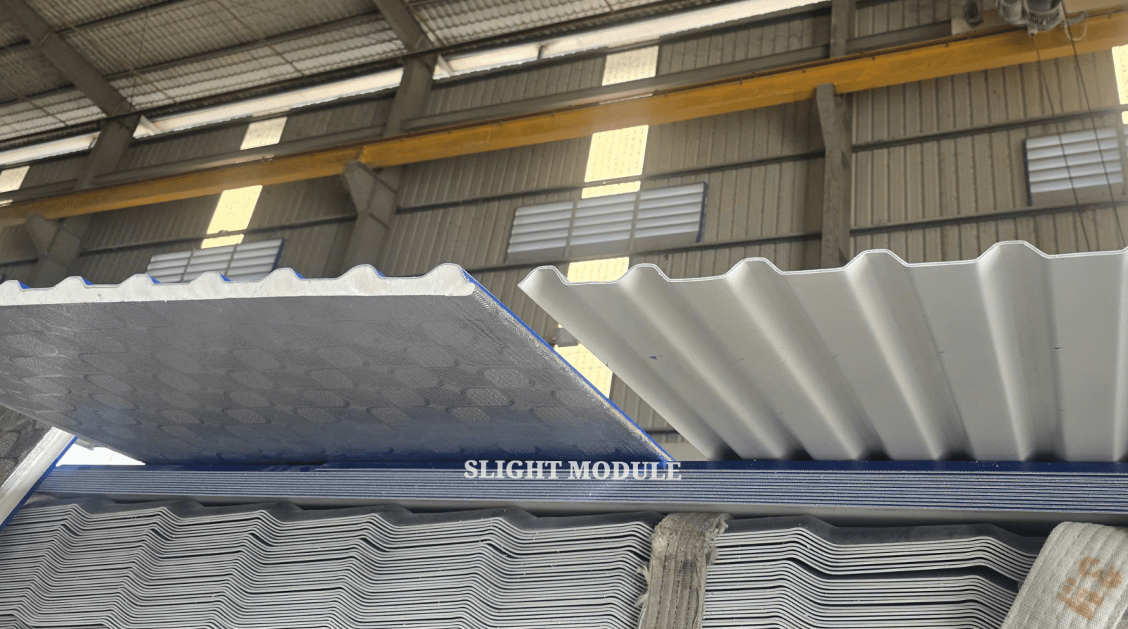 ưu điểm tấm tôn nhựa xốp PU